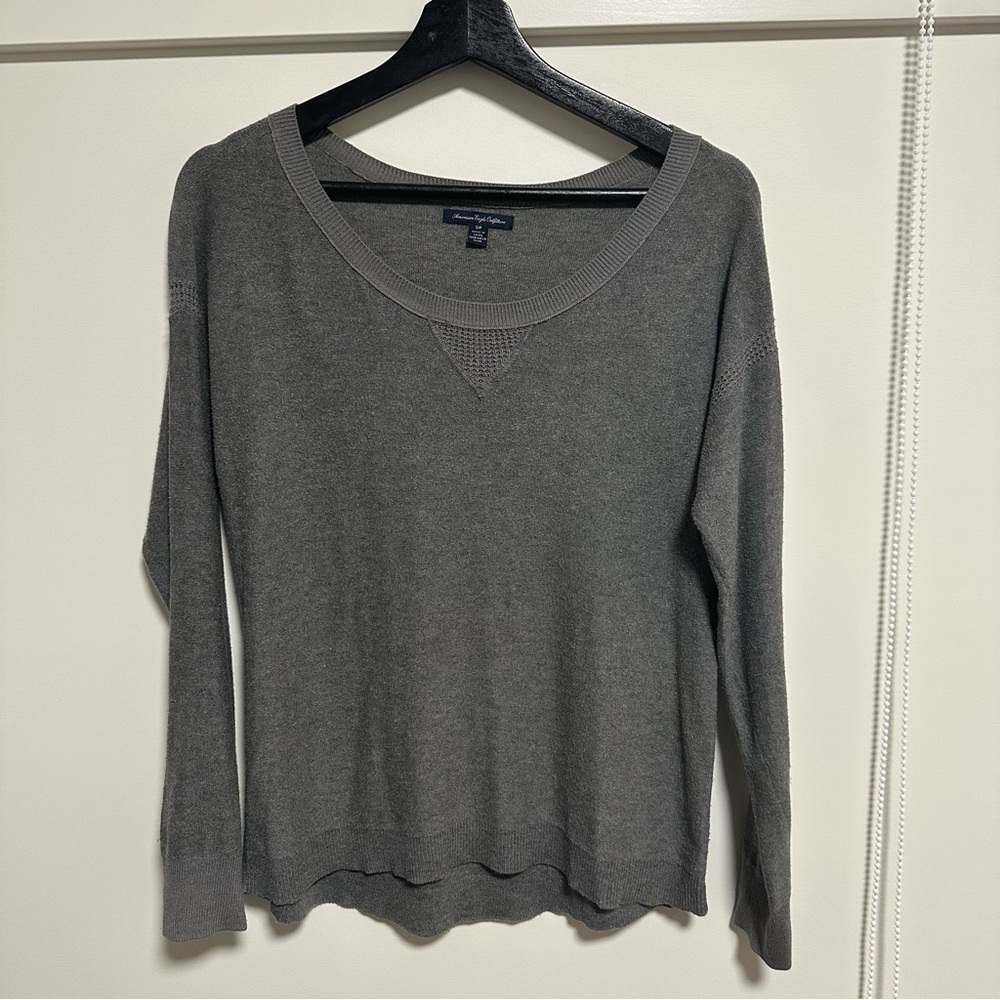 American Eagle Gray Crewneck Long Sleeve